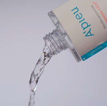 Madcassoside Tetrasome CICA Toner 300ml - Image 3