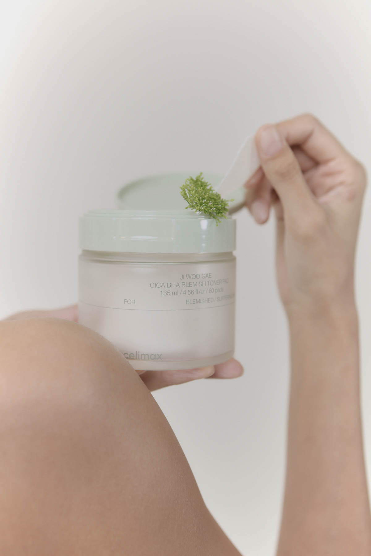 Ji Woo Gae Cica BHA Blemish Toner Pad 60pad - Image 10