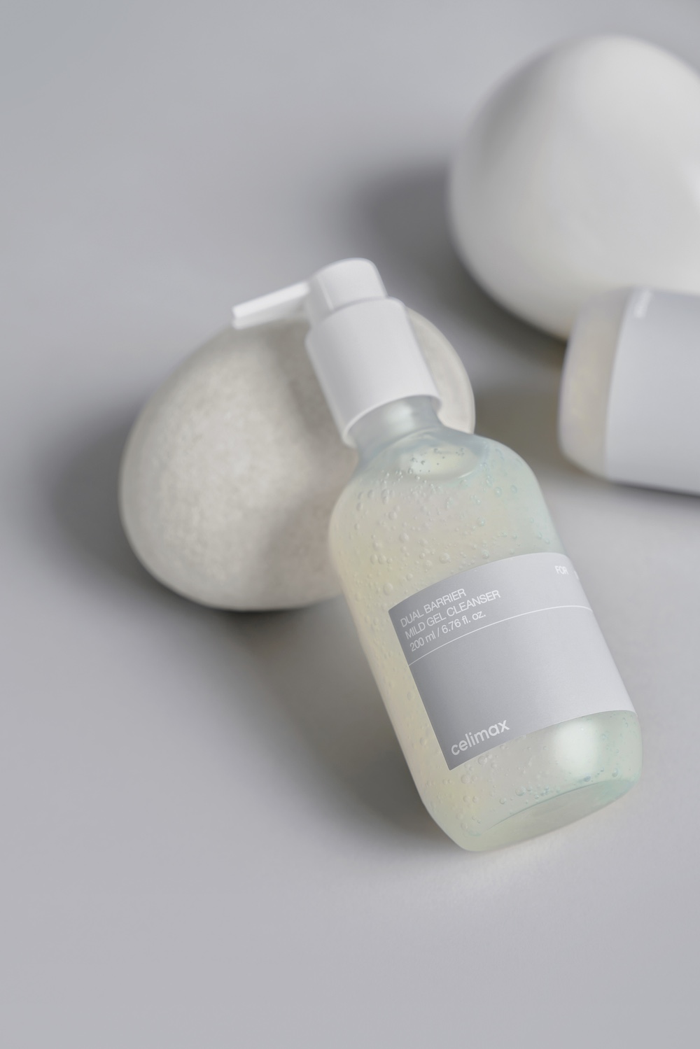 Dual Barrier Mild Gel Cleanser 200ml - Image 8