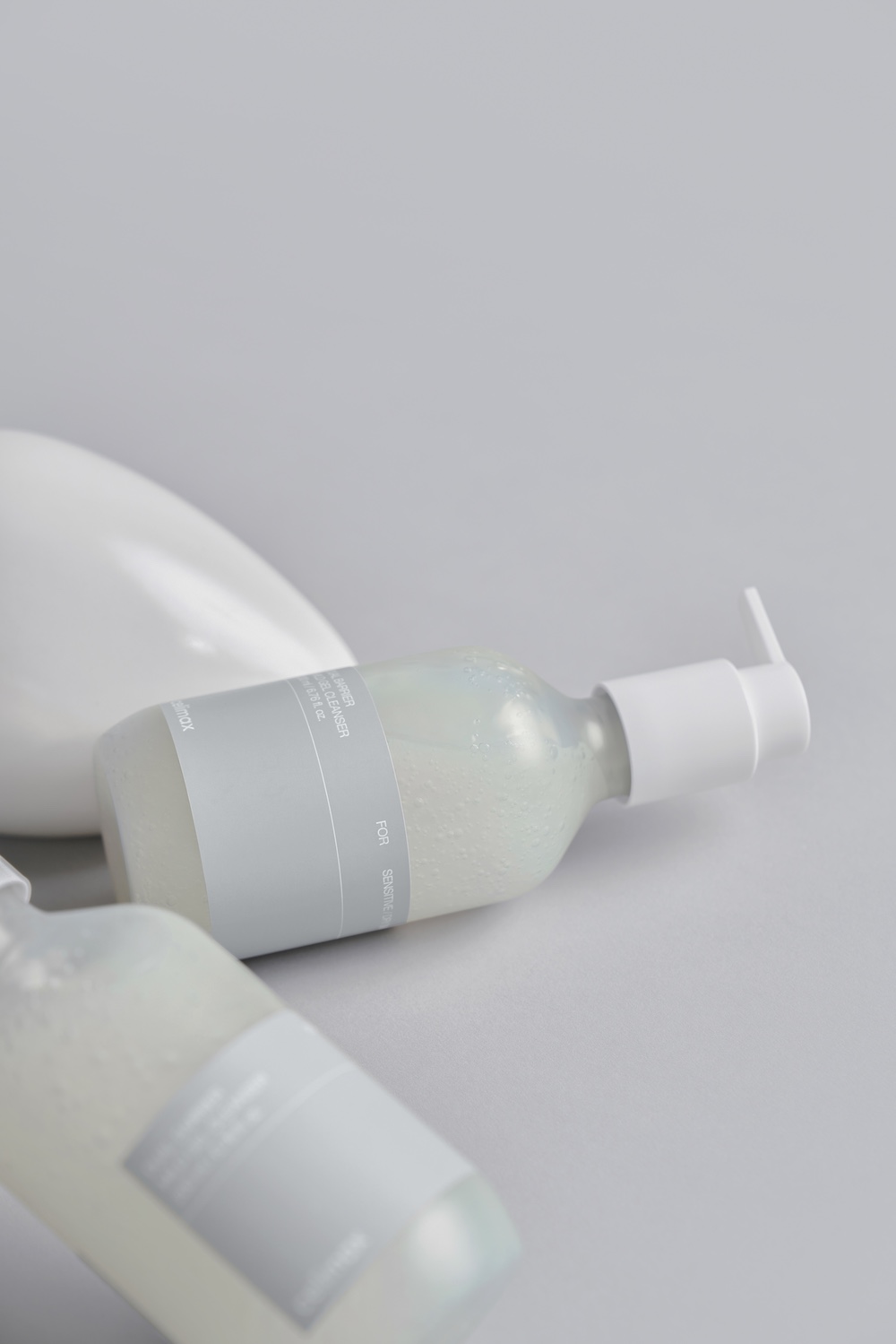 Dual Barrier Mild Gel Cleanser 200ml - Image 9