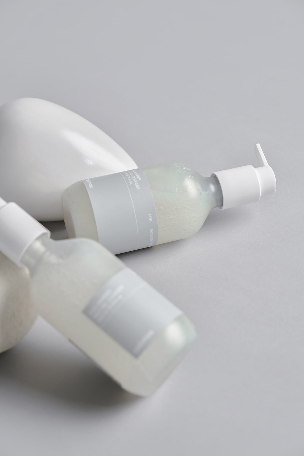 Dual Barrier Mild Gel Cleanser 200ml - Image 10