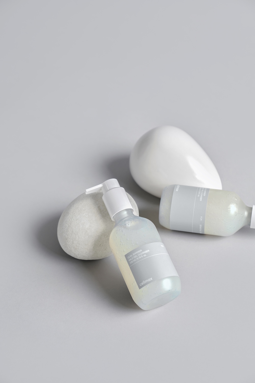 Dual Barrier Mild Gel Cleanser 200ml - Image 11