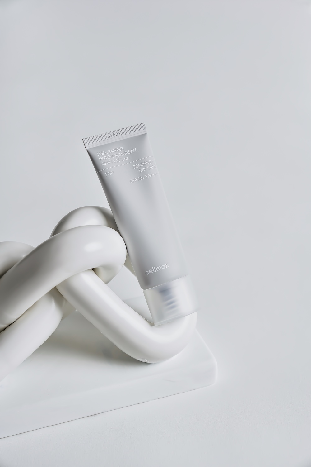 Dual Barrier Watery Sun Cream 40ml - Image 5