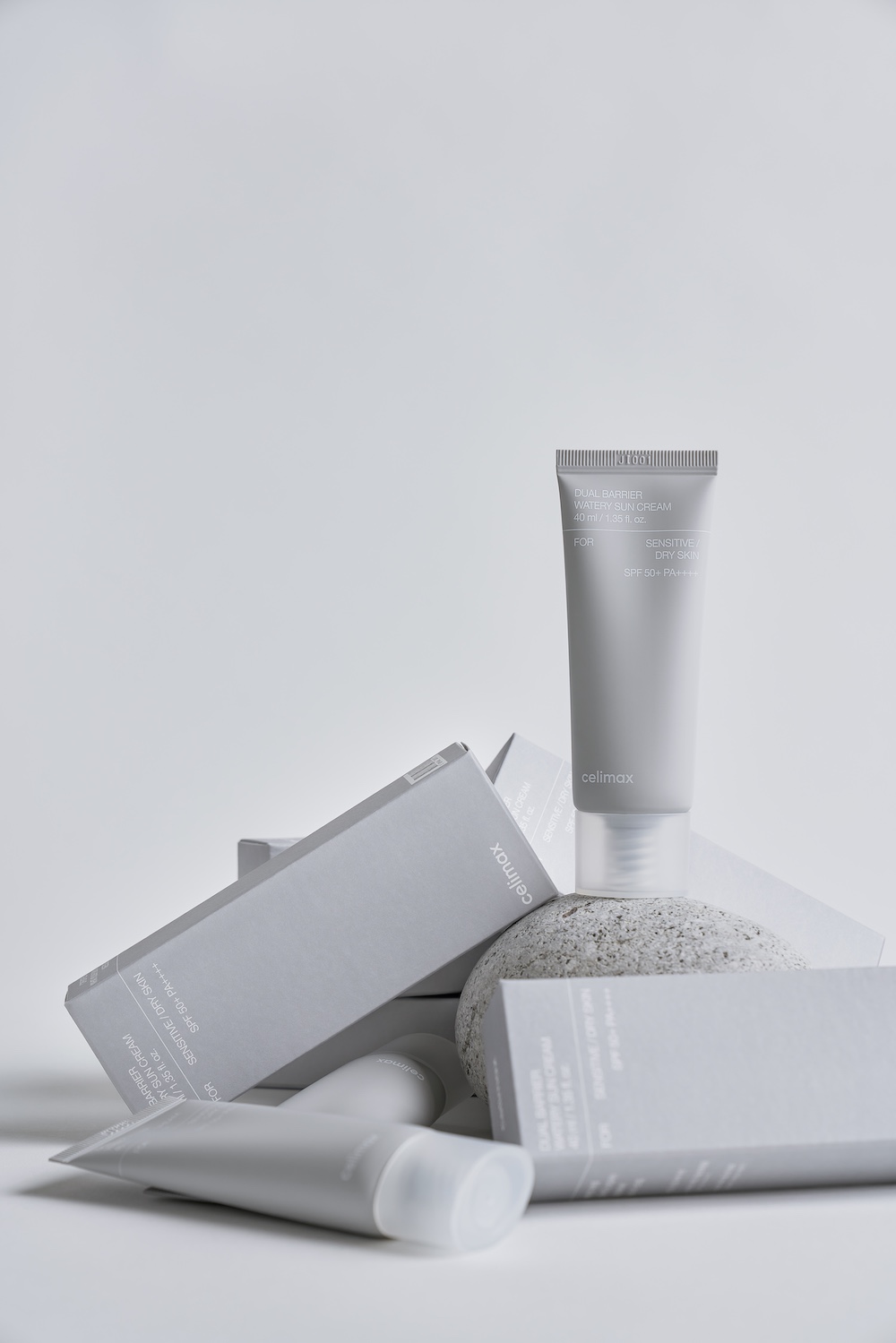 Dual Barrier Watery Sun Cream 40ml - Image 9