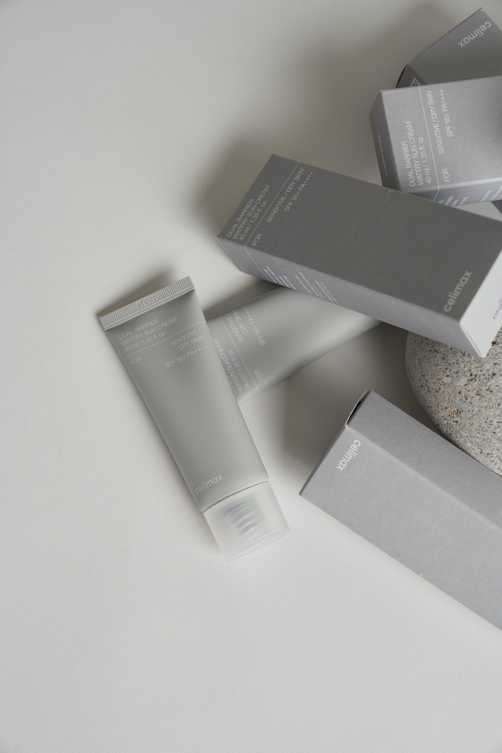 Dual Barrier Watery Sun Cream 40ml - Image 14