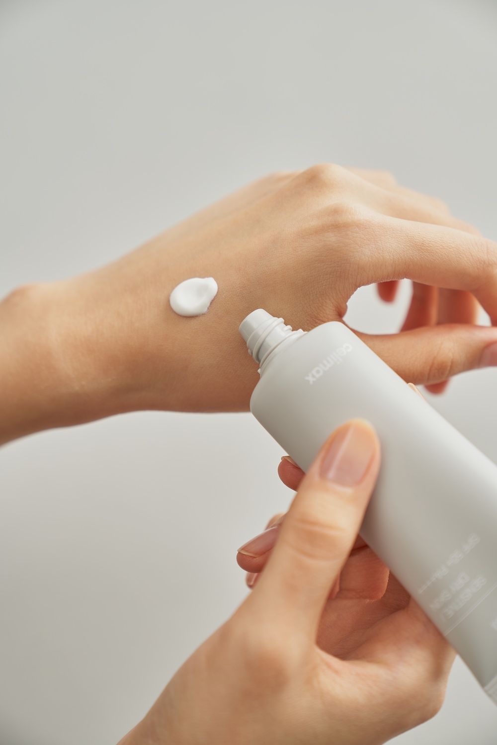 Dual Barrier Watery Sun Cream 40ml - Image 15