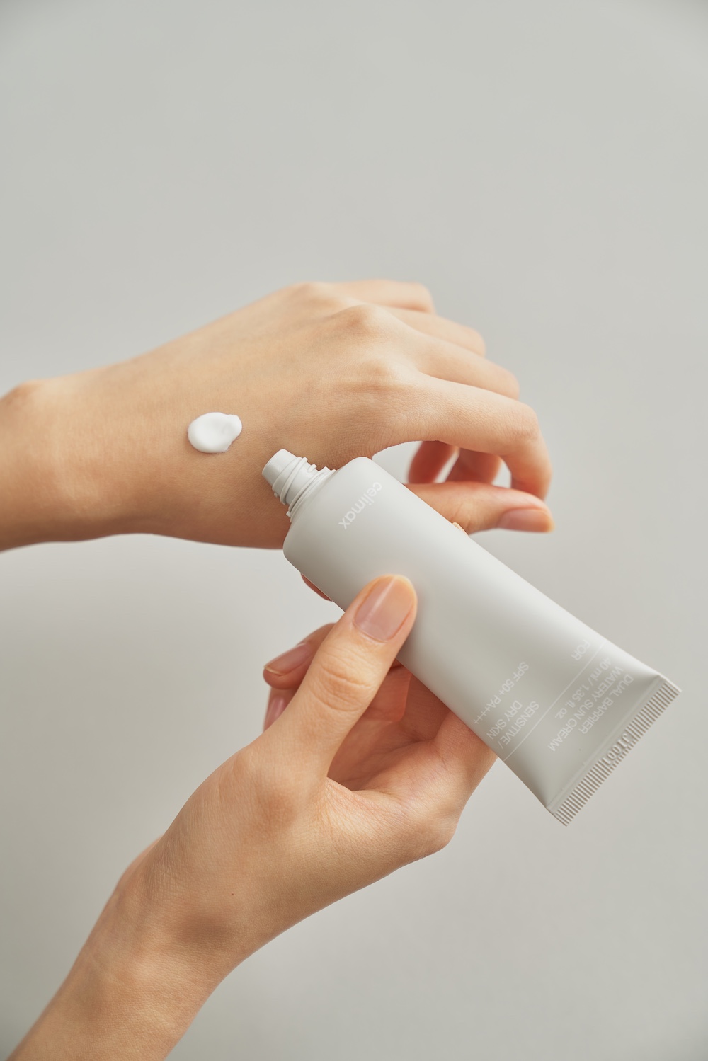 Dual Barrier Watery Sun Cream 40ml - Image 16