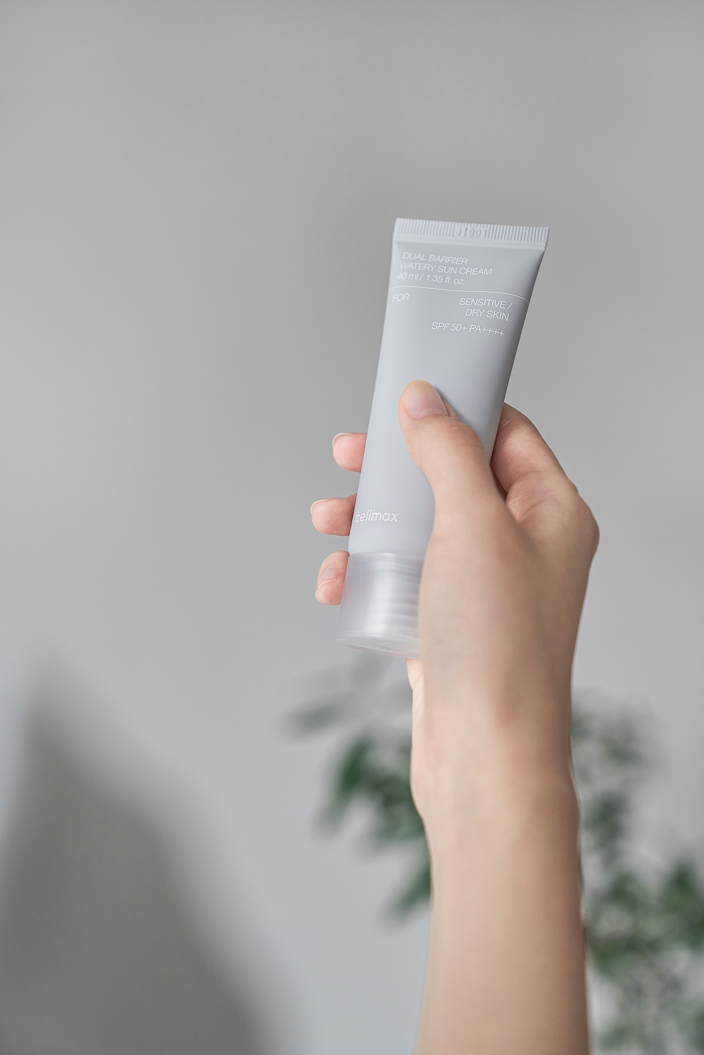 Dual Barrier Watery Sun Cream 40ml - Image 19