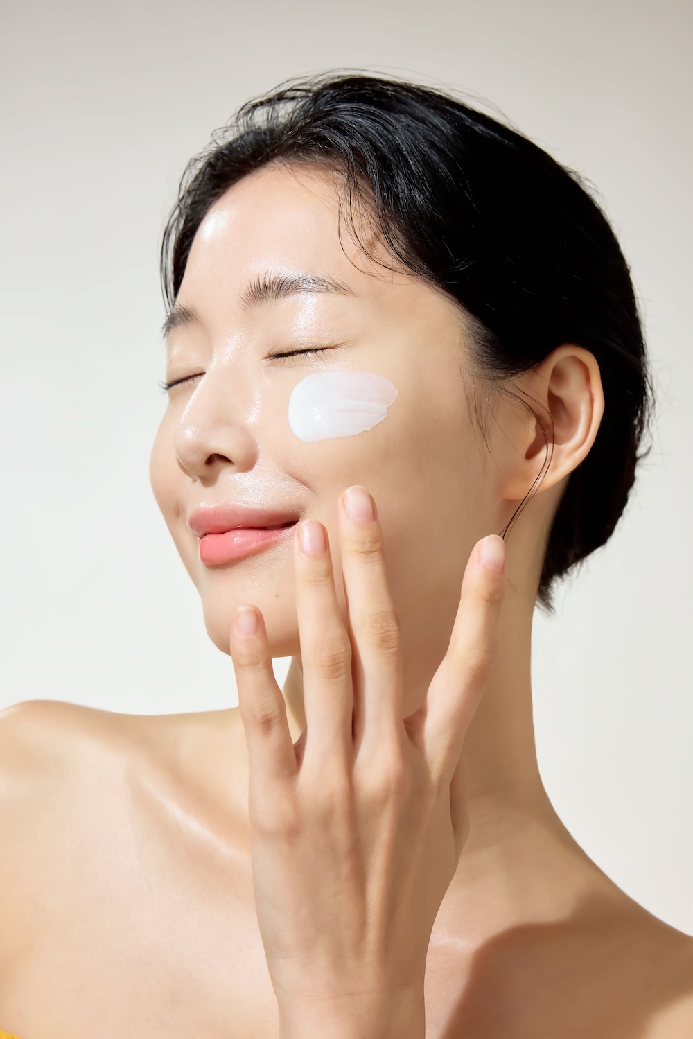 PORE+DARK SPOT BRIGHTENING CARE SUNSCREEN 50ml - Image 14