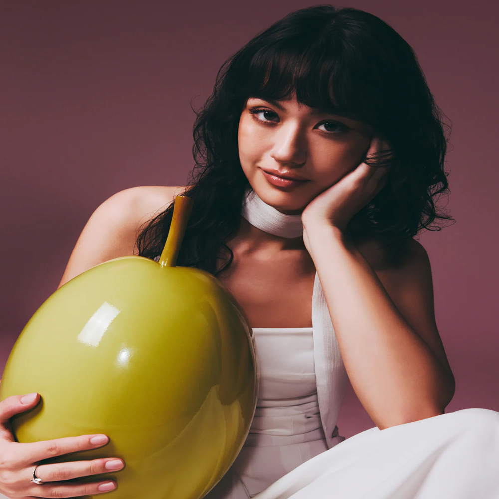 Vita Glow Lip Oil - Dreamy Olive 4.5ml - Image 7