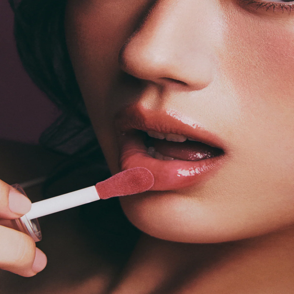 Vita Glow Lip Oil - Cozy Fig 4.5ml - Image 3